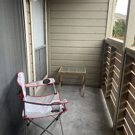 Private Apartment With Laundry, Wi-Fi, And Extra Amenities